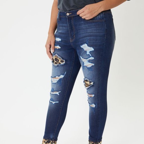 NEW! KanCan USA Leopard Detail Jeans 1X, 2X & 3X - Picture 2 of 12